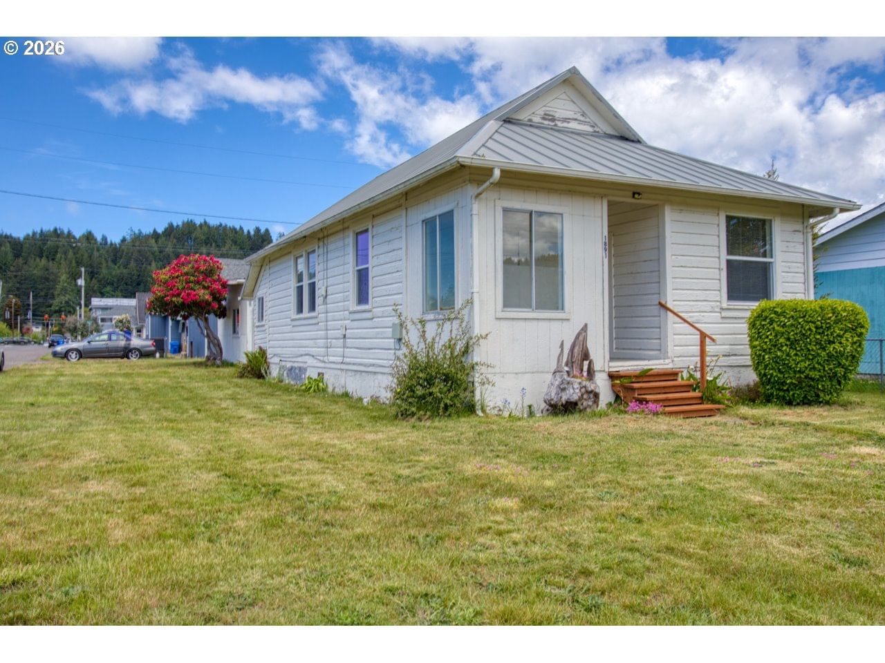 Listing photo 1 of 6