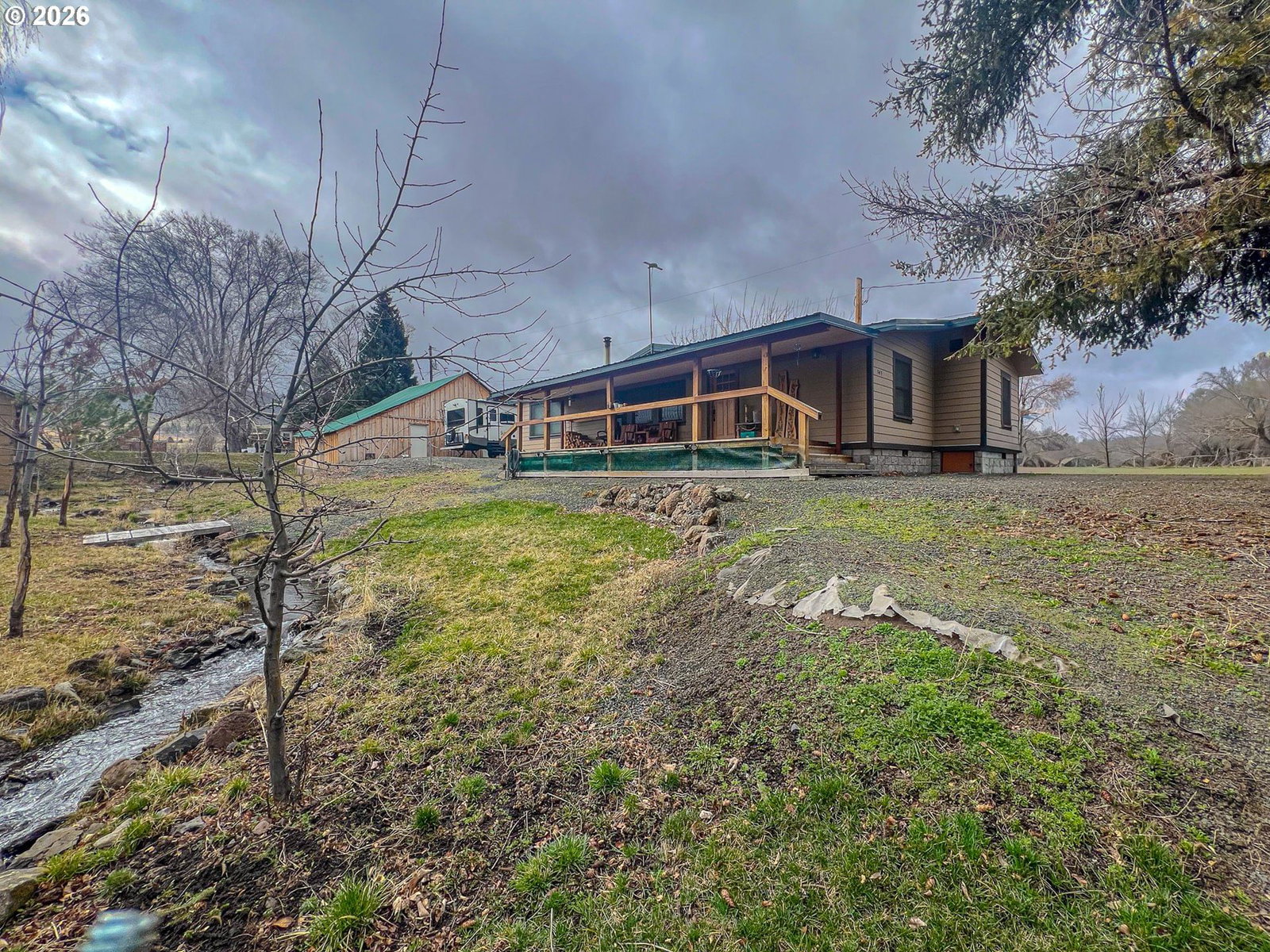 Listing photo 1 of 6