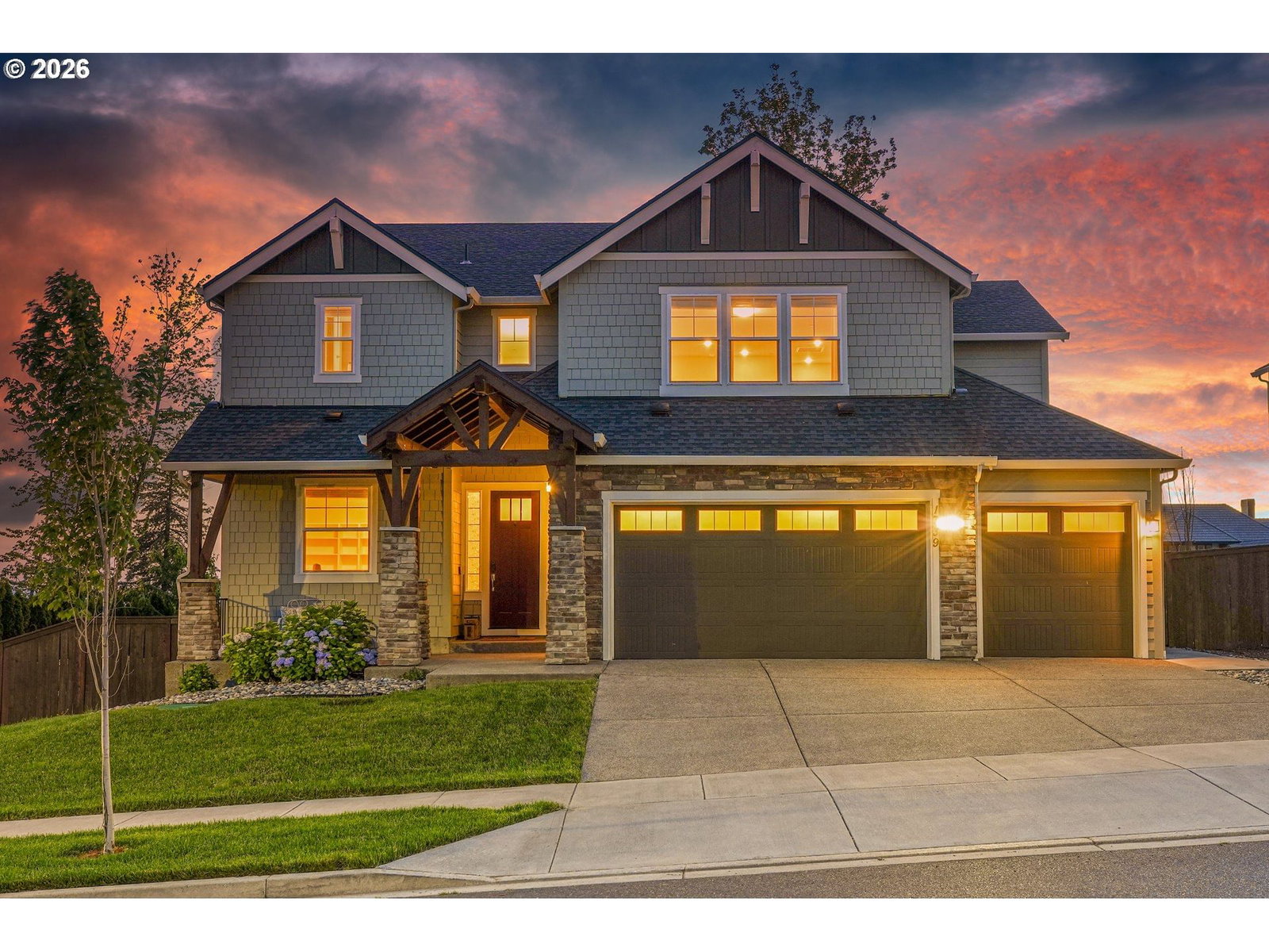 1739 NW HANCOCK DR