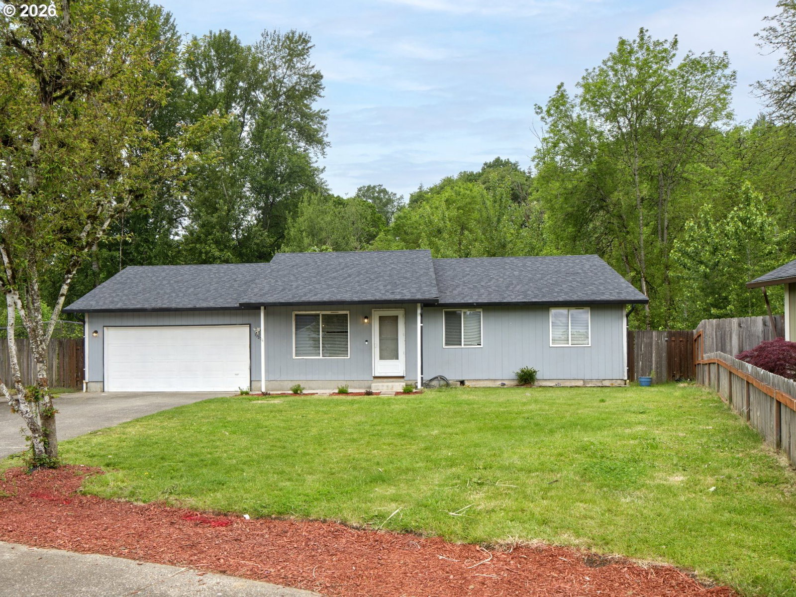 Listing photo 1 of 6