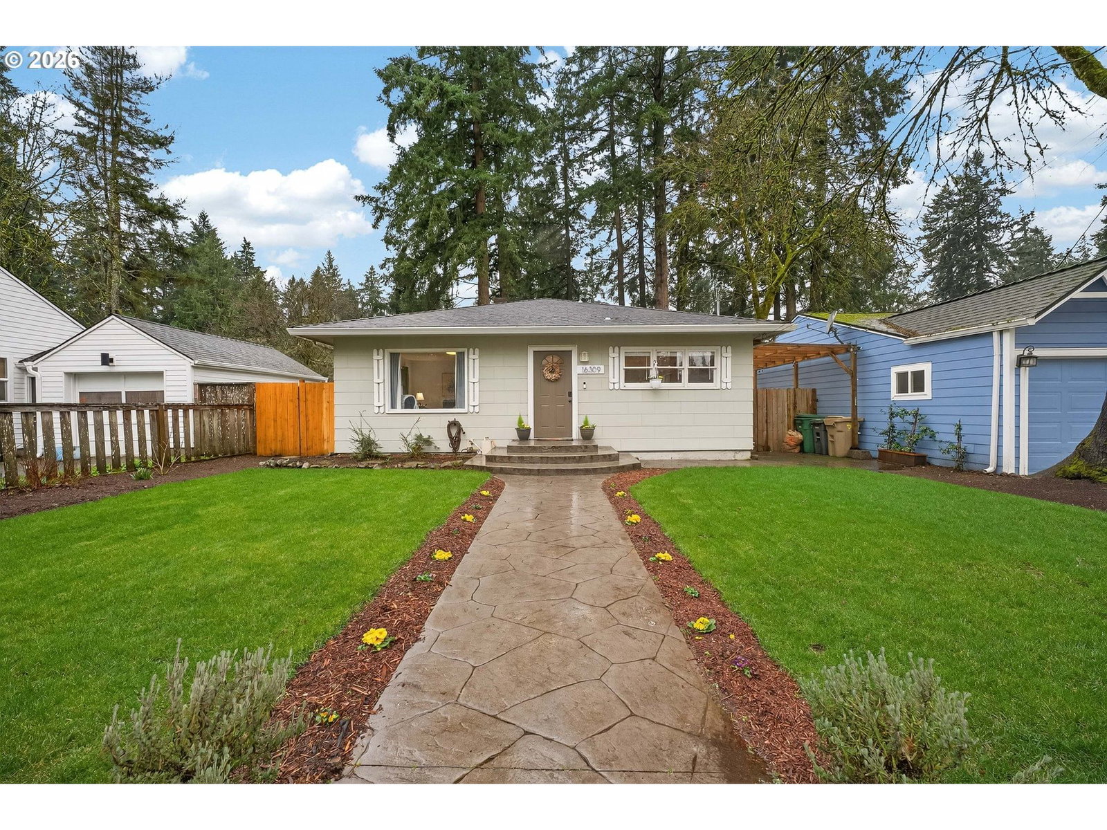 Primary listing photo, 16309 LAKE FOREST BLVD, Lake Oswego, OR, 97035
