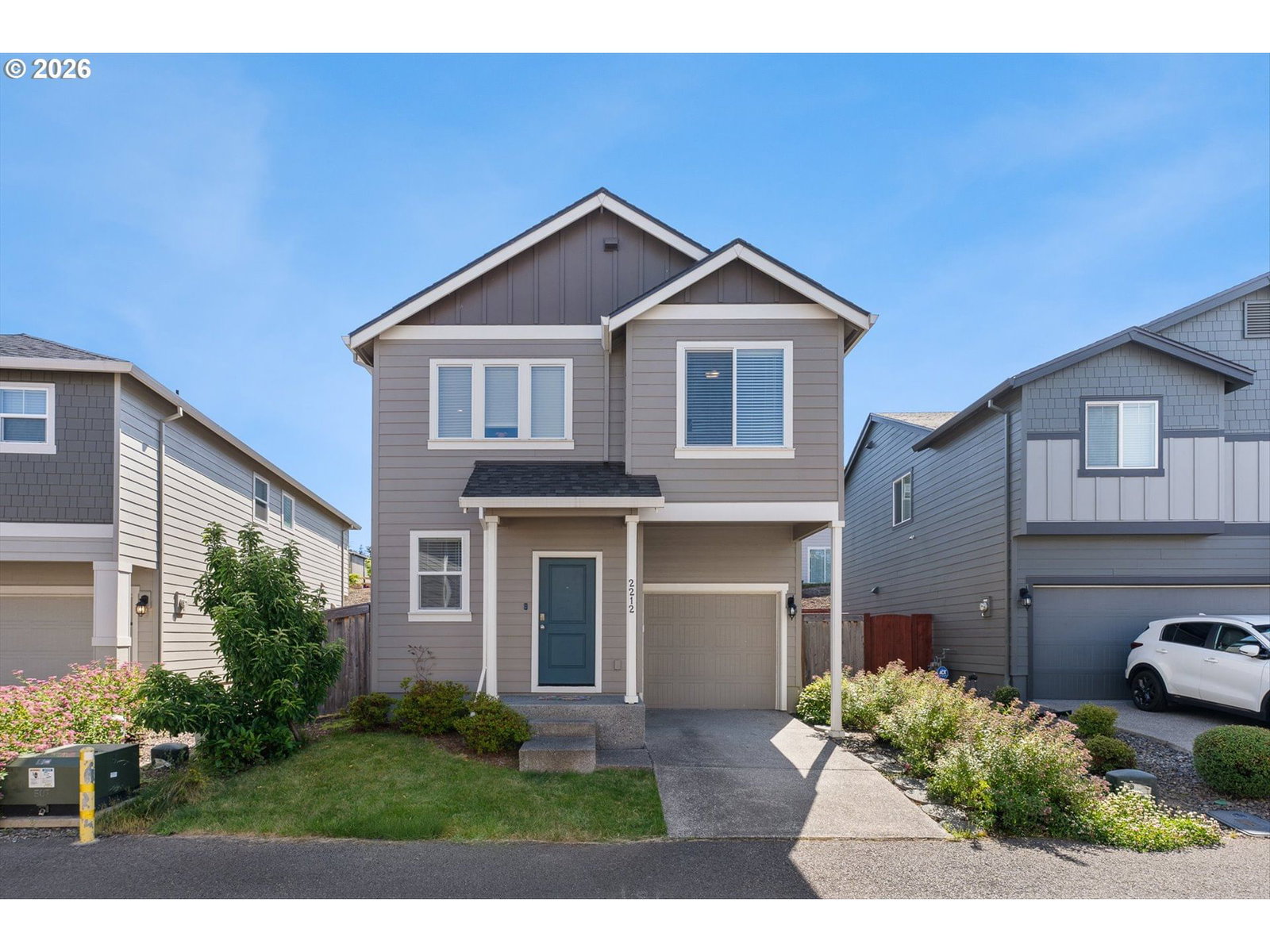 2212 S CHUKAR DR
