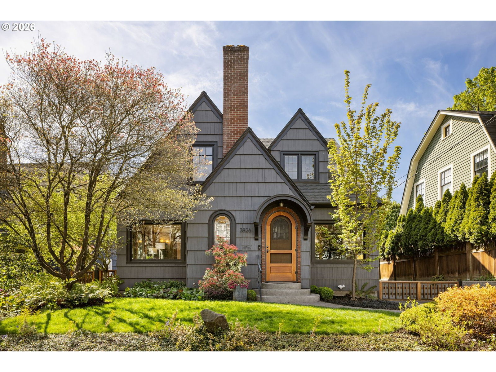 Primary listing photo, 3826 NE COUCH ST, Portland, OR, 97232