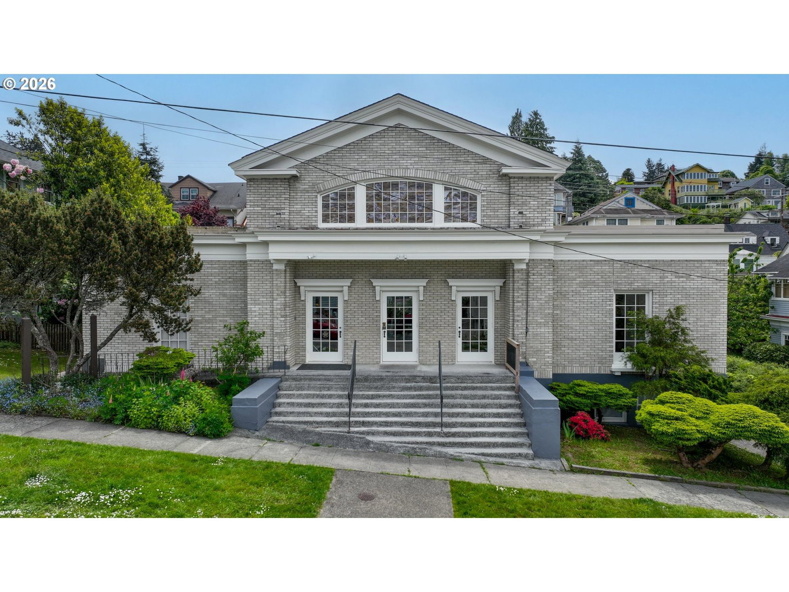 Listing photo 1 of 6
