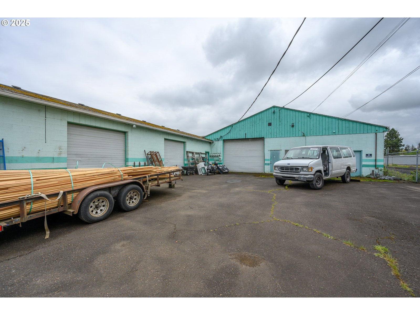 Listing photo 1 of 1