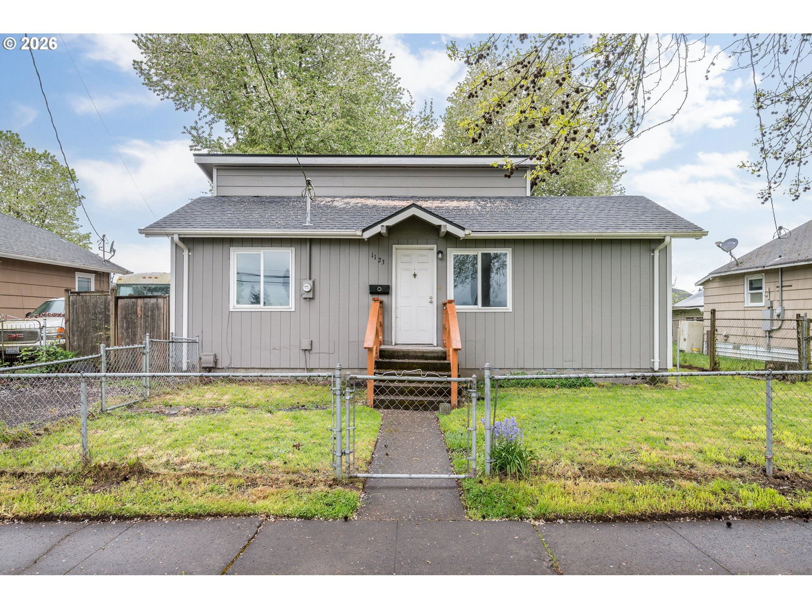 1123 7TH AVE