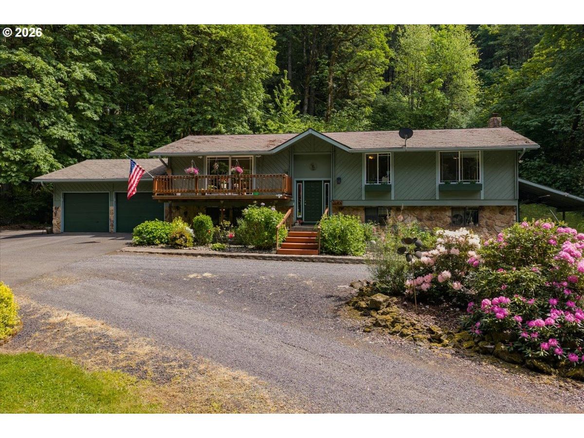 Listing photo 1 of 6