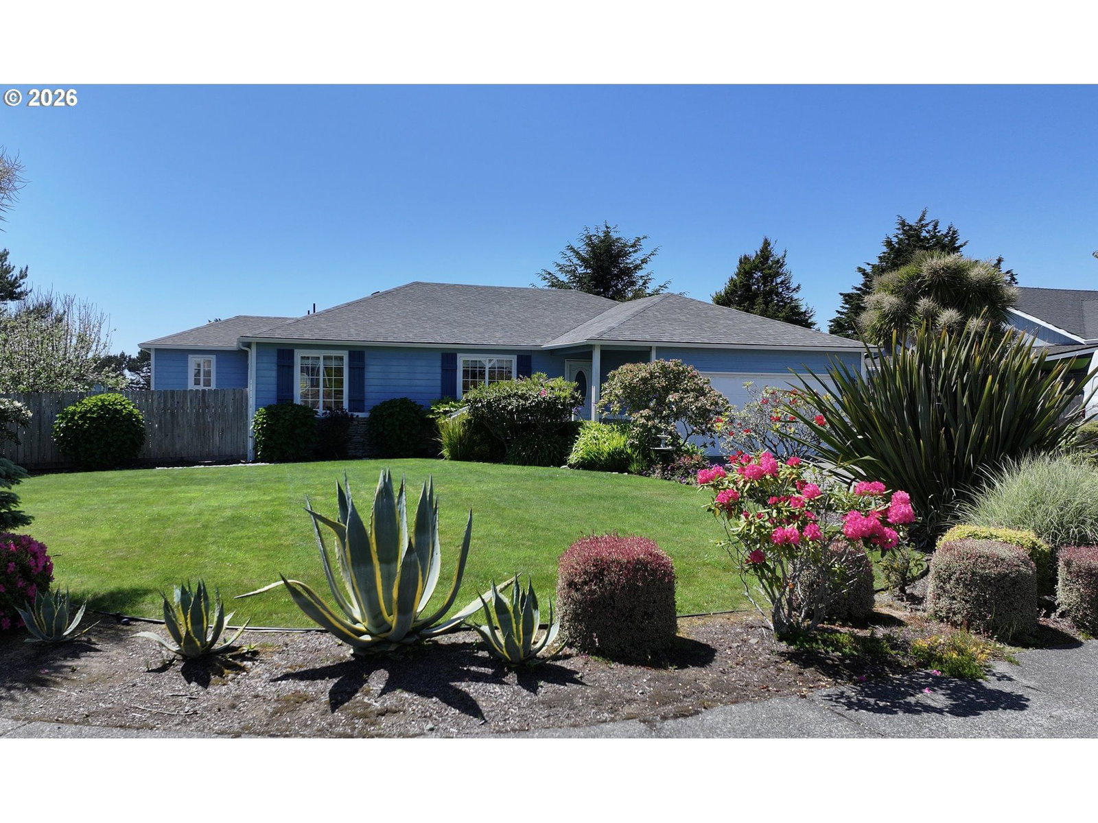 Listing photo 1 of 6