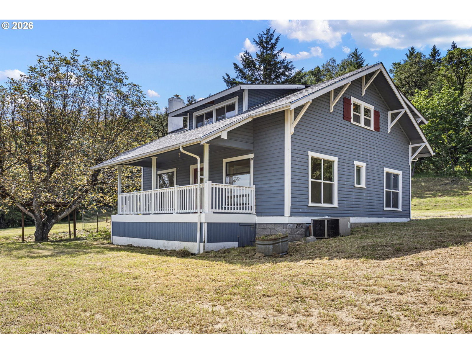 Listing photo 1 of 6