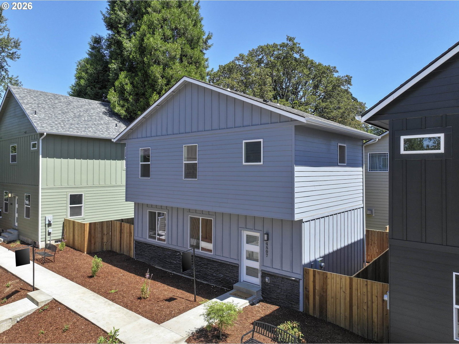 Listing photo 1 of 6