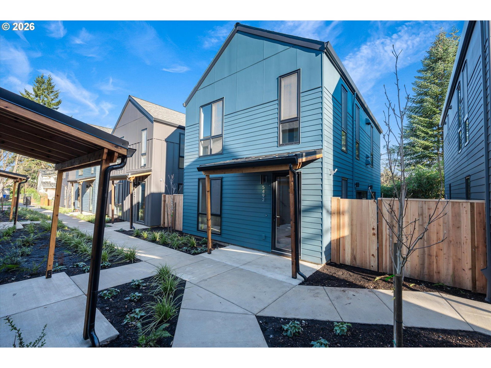 5492 SE Boise ST