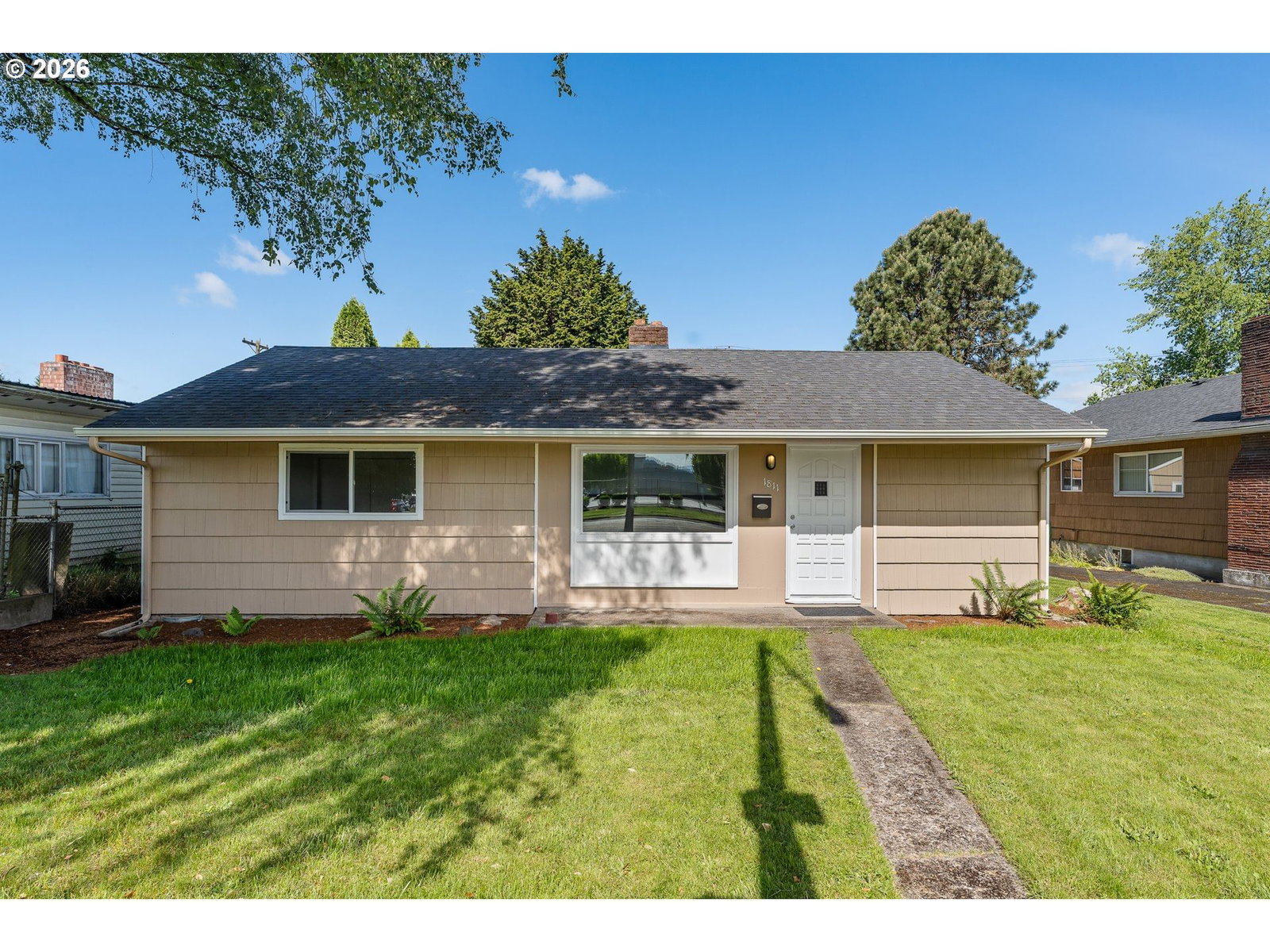 Listing photo 1 of 6