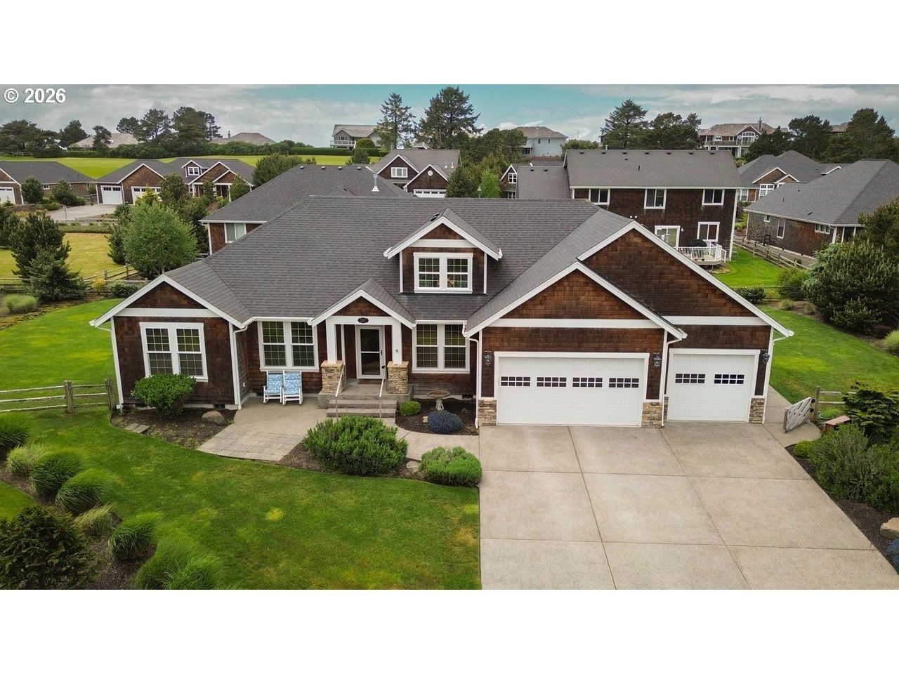 Listing photo 1 of 6