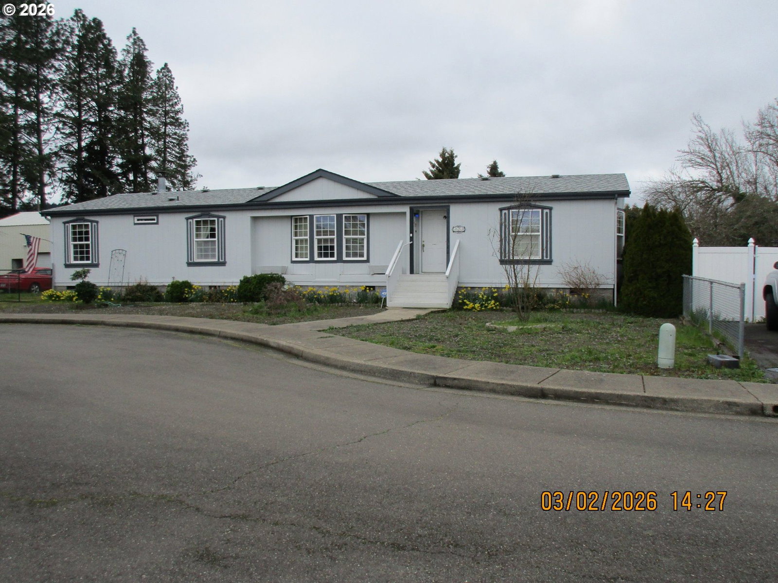 Primary listing photo, 323 EASY ST, Sutherlin, OR, 97479