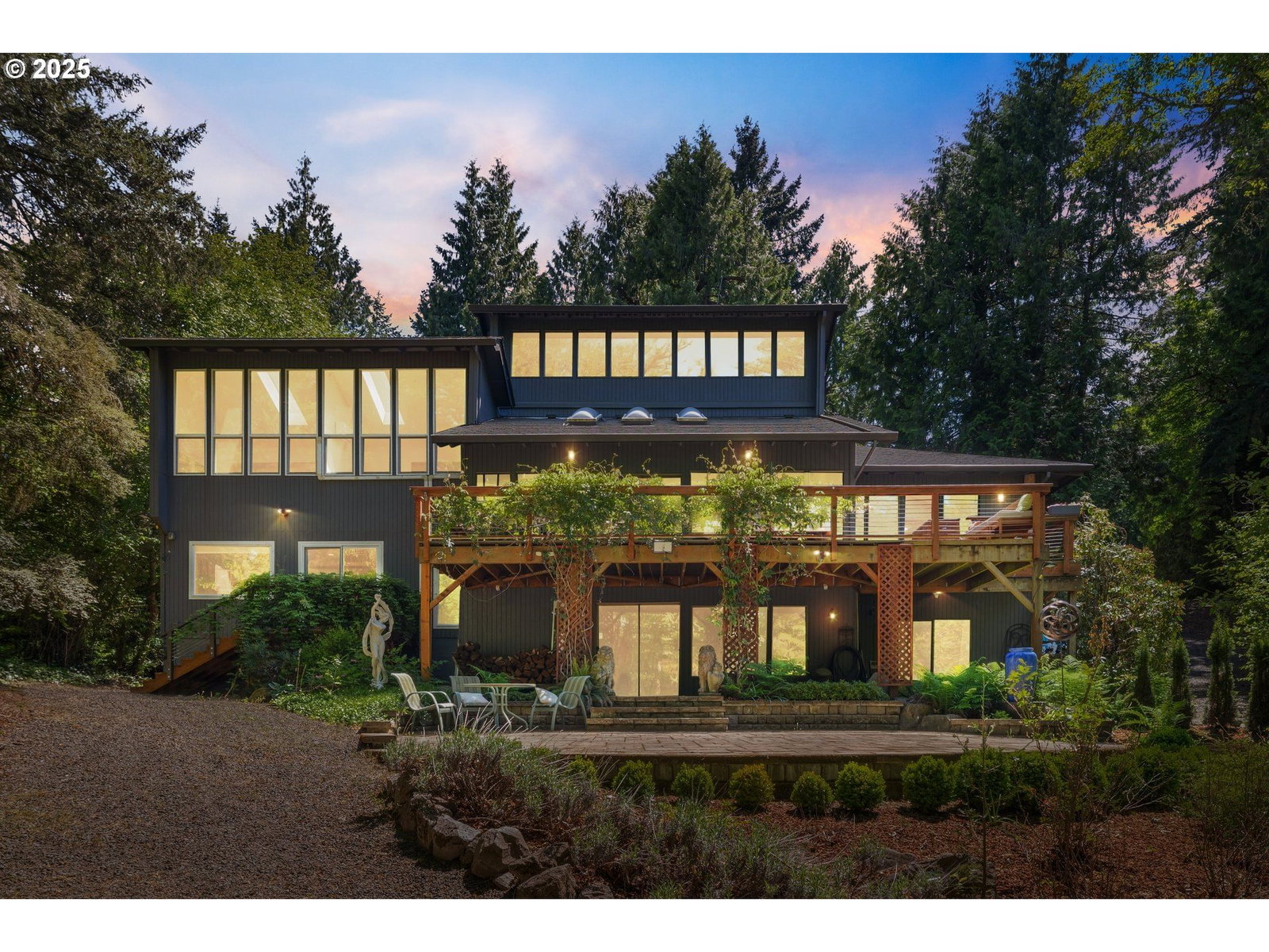 560 SE 59TH CT