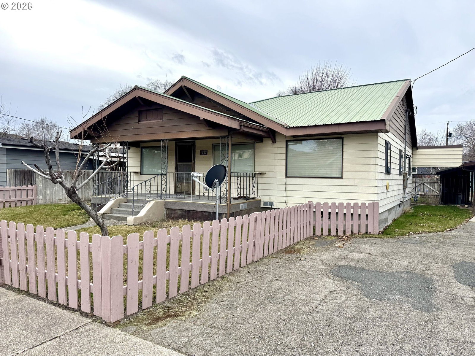 Primary listing photo, 1905 CHERRY ST, Baker City, OR, 97814