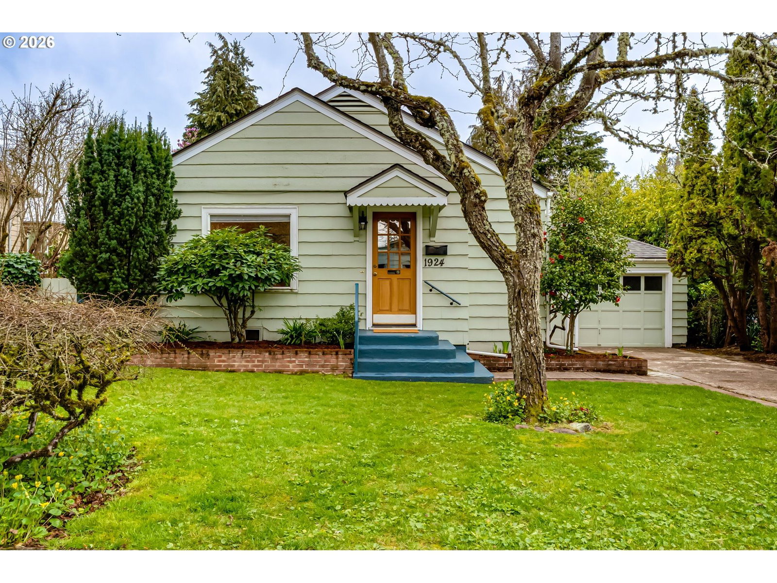 Primary listing photo, 1924 FRIENDLY ST, Eugene, OR, 97405