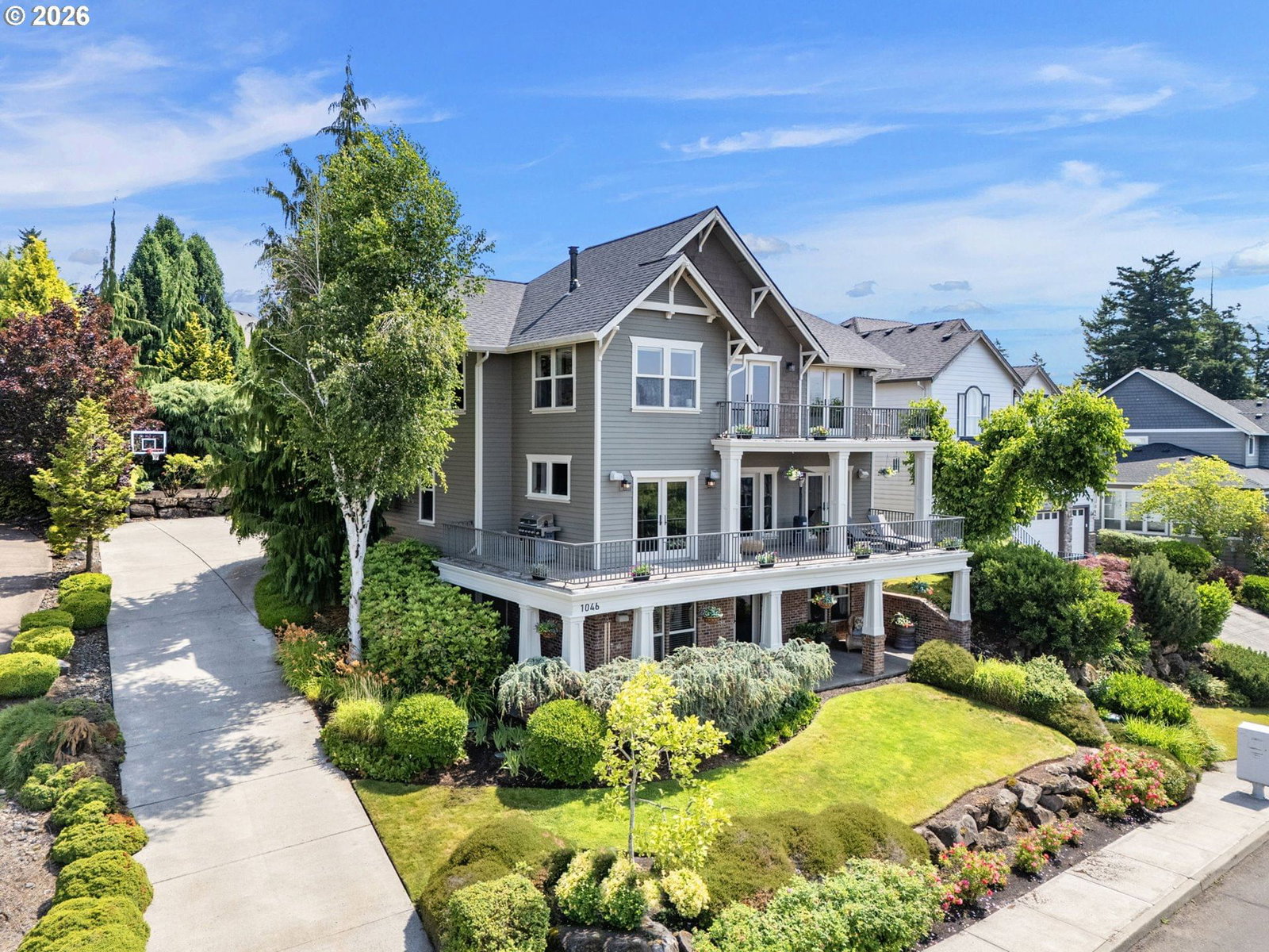 1046 NW DEERFERN LOOP