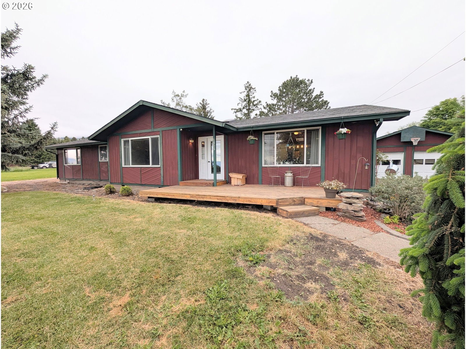 Listing photo 1 of 6