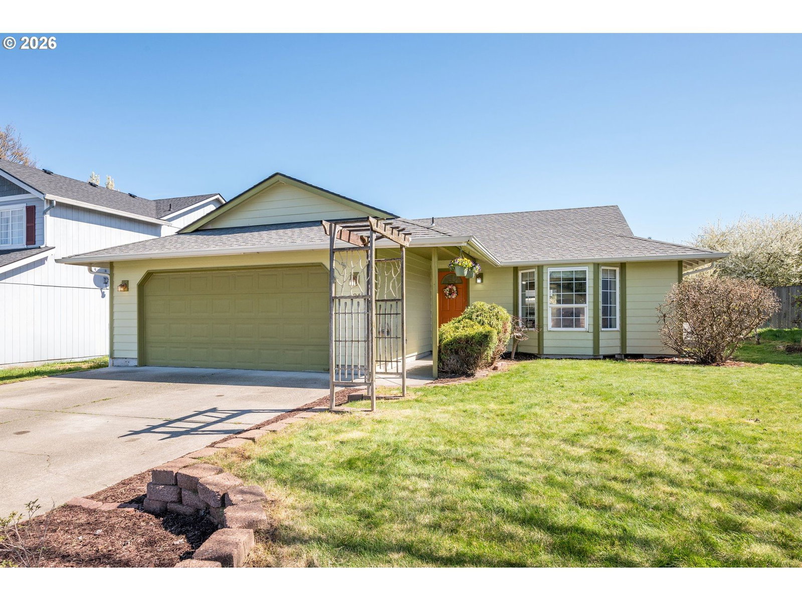 Primary listing photo, 121 ADAMS DR, Kelso, WA, 98626