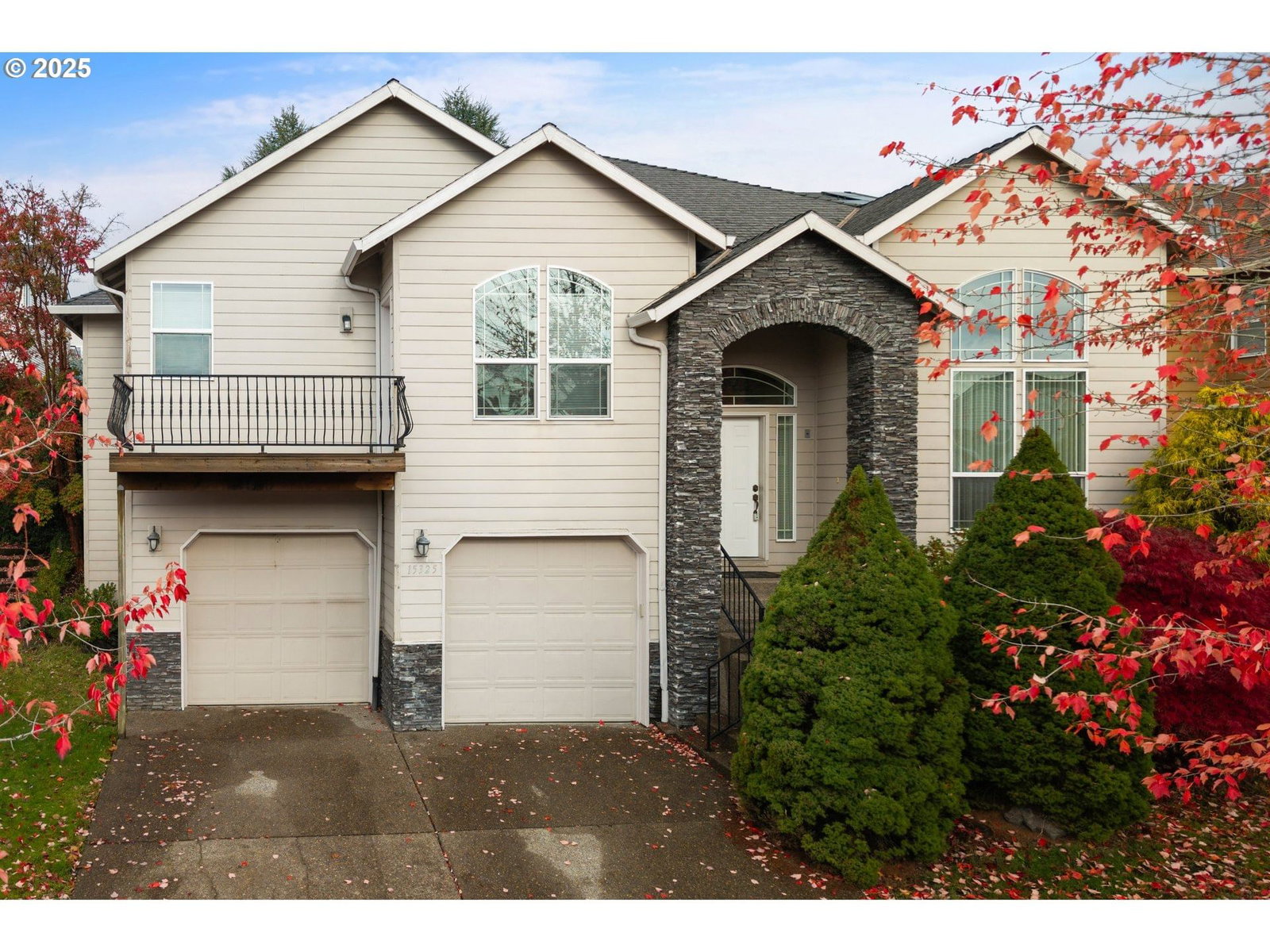 Primary listing photo, 15325 Knapp Dr, Portland, OR, 97236