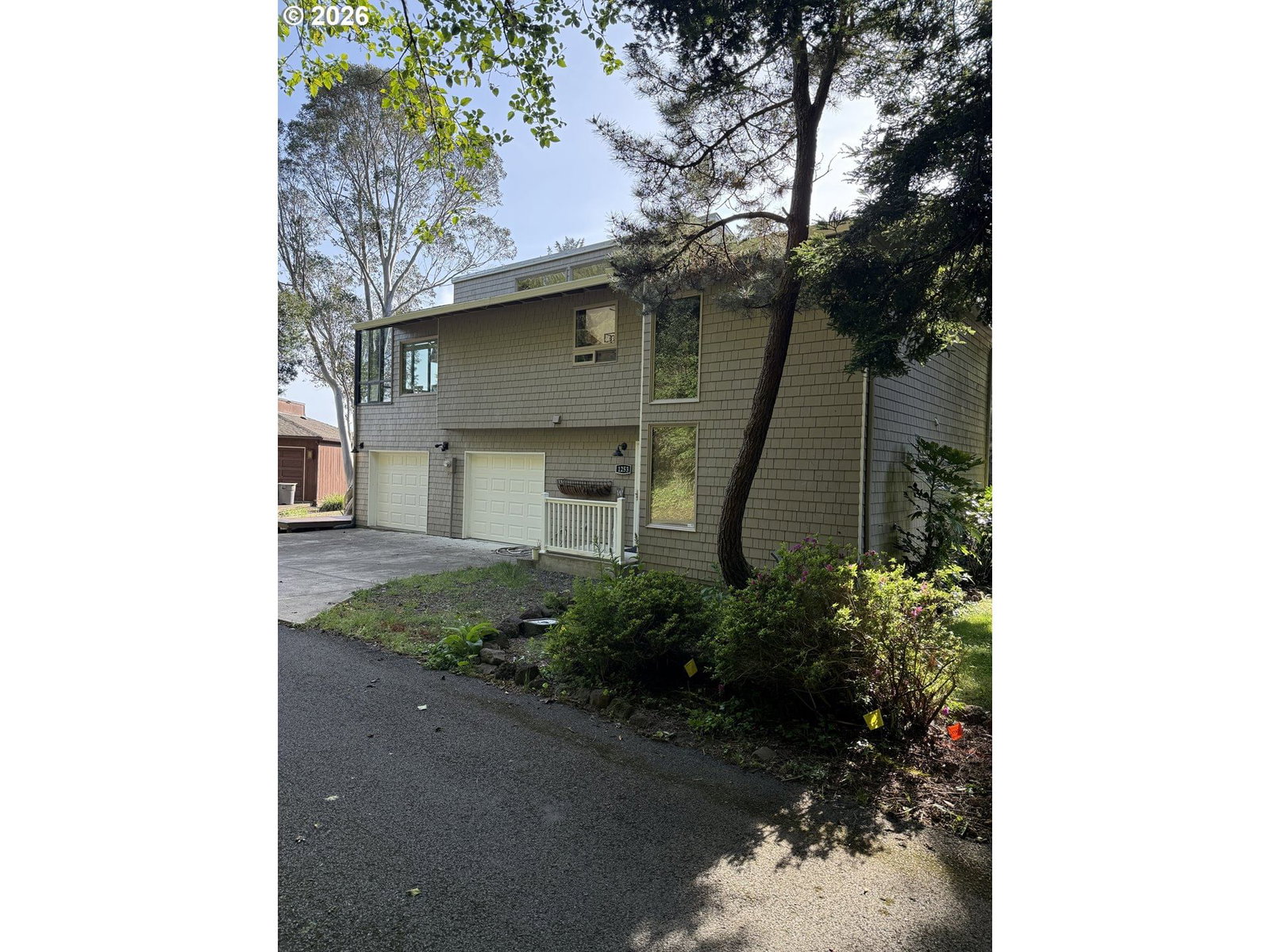 Listing photo 1 of 1