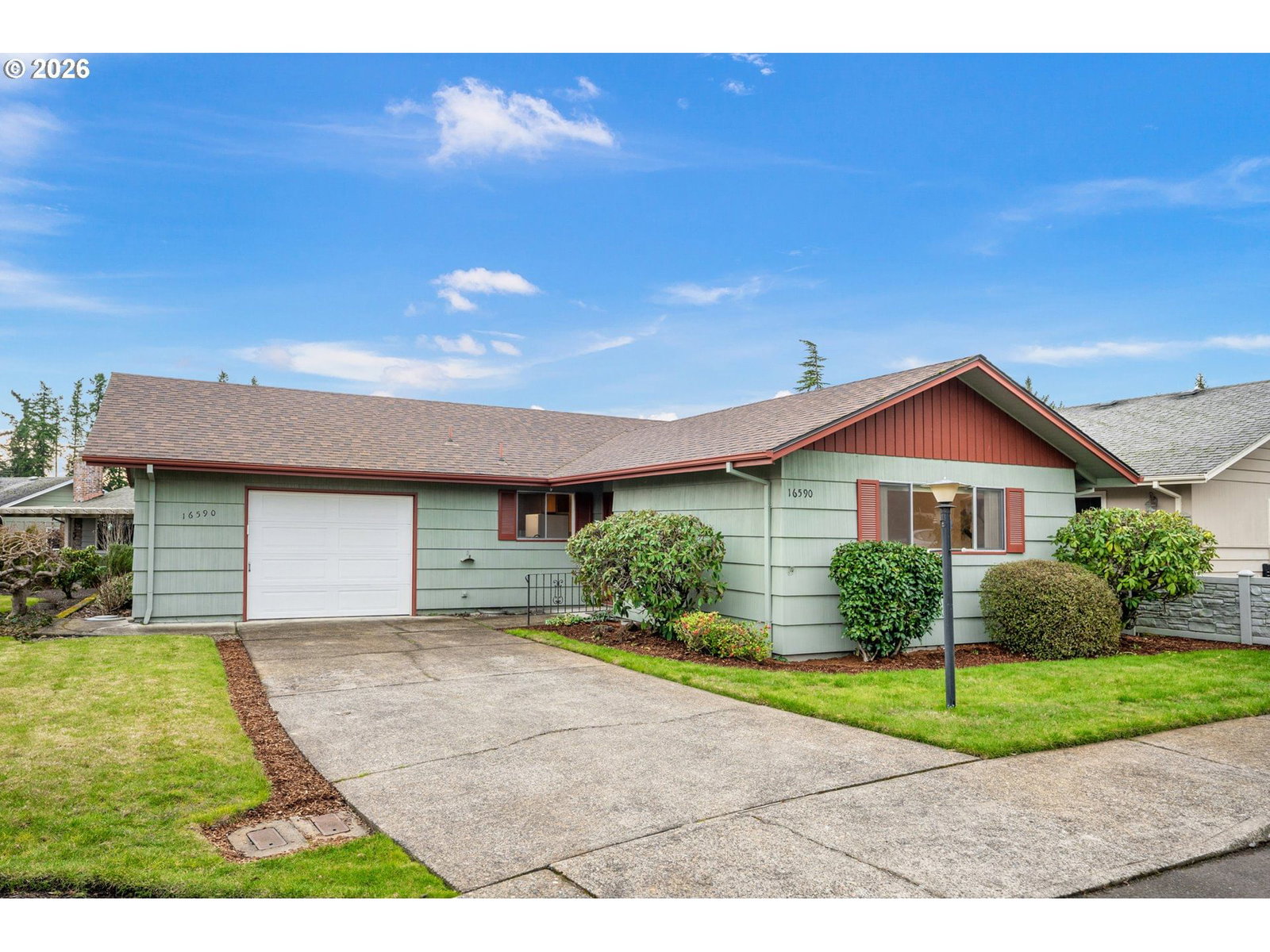 Listing photo 1 of 6