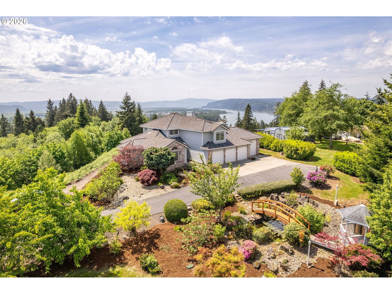 Primary listing photo, 585 E MCADAMS RD, Longview, WA, 98632