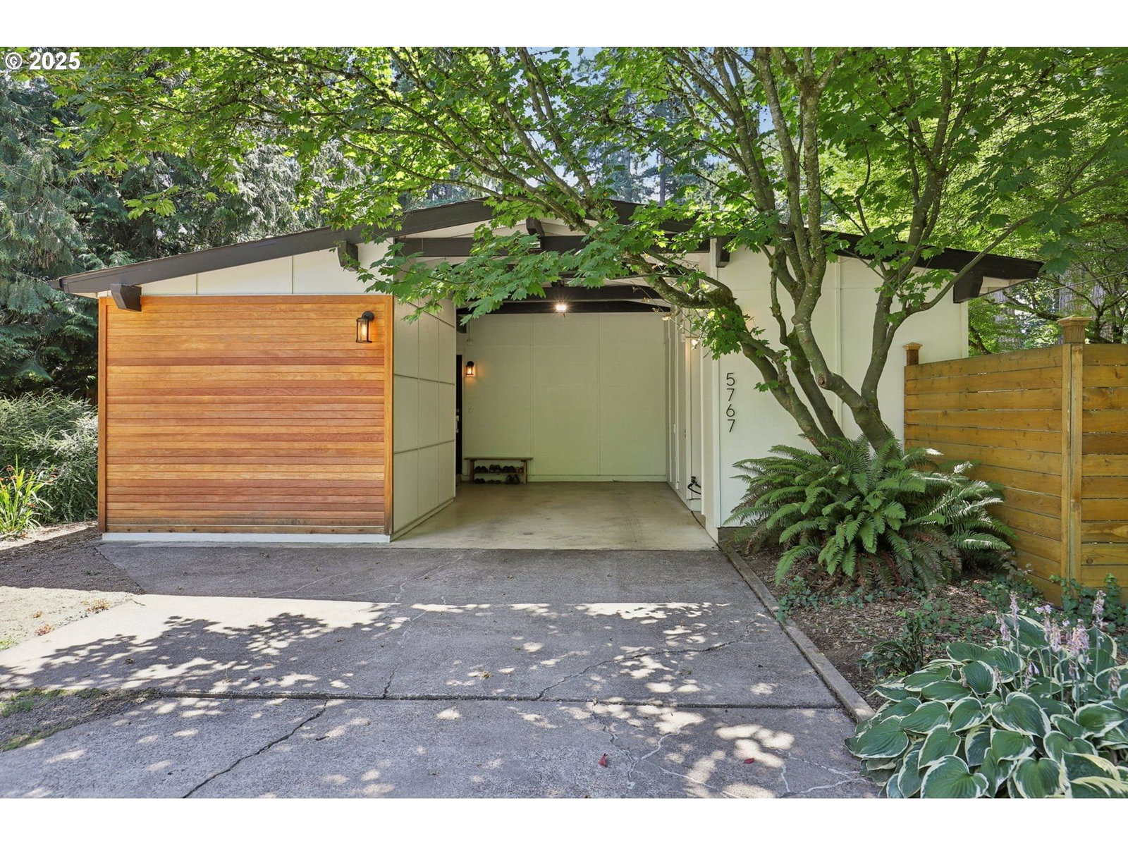 Primary listing photo, 5767 BALEINE ST, Lake Oswego, OR, 97035
