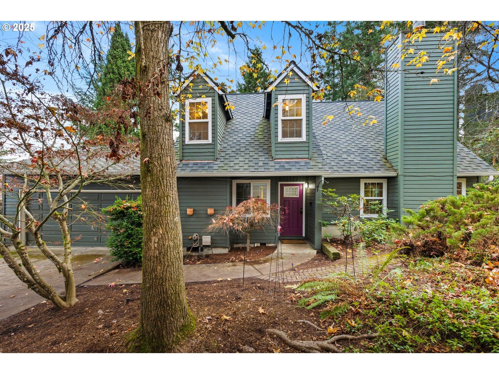 Primary listing photo, 21 ORIOLE LN, Lake Oswego, OR, 97035