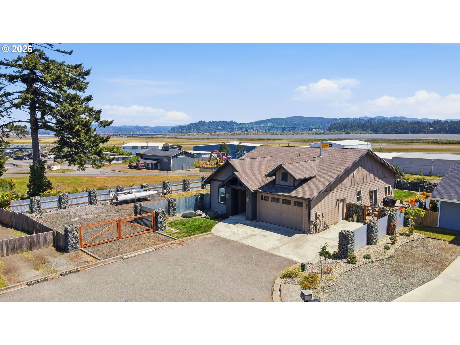 Listing photo 1 of 6