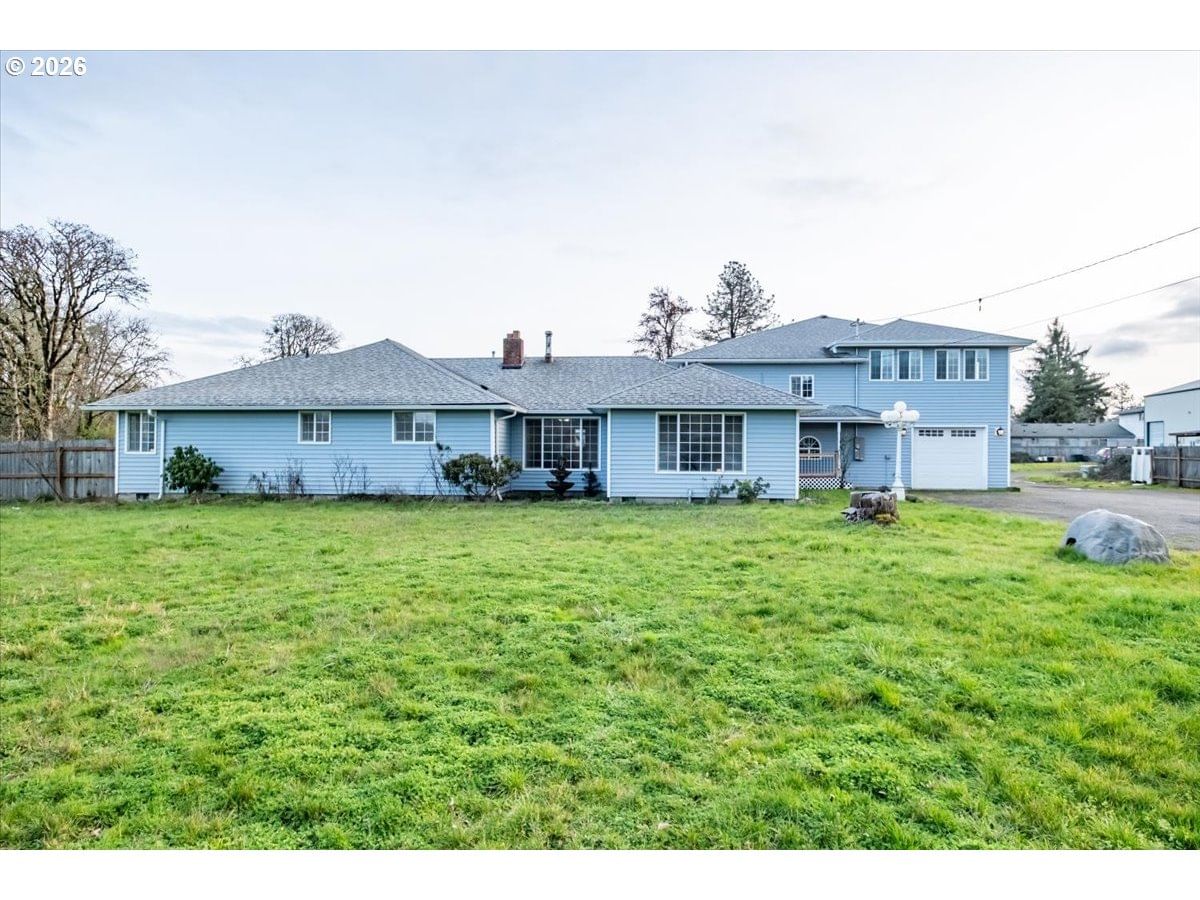 Listing photo 1 of 6