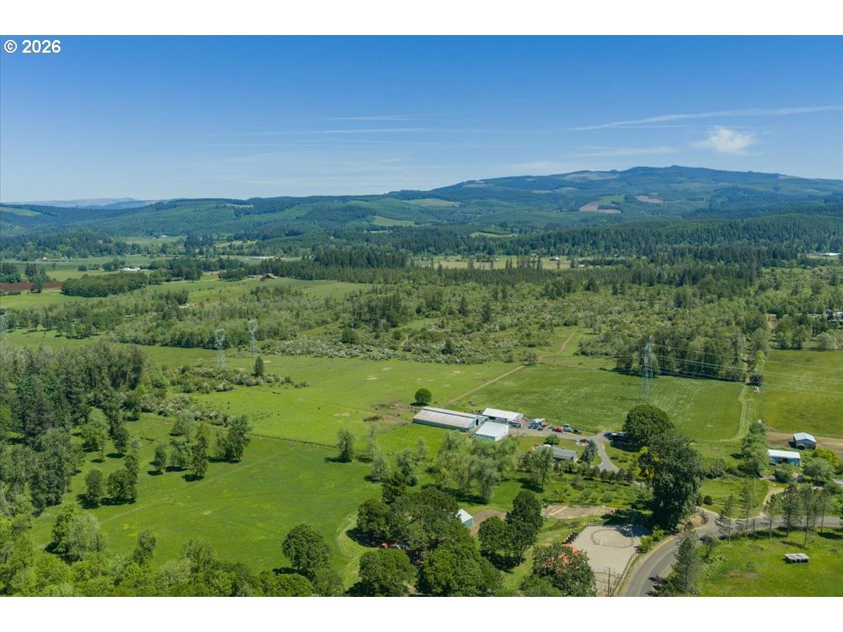 Listing photo 1 of 6
