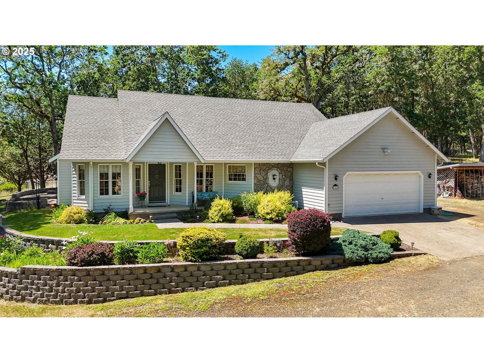 Primary listing photo, 7654 NORTH BANK RD, Roseburg, OR, 97470