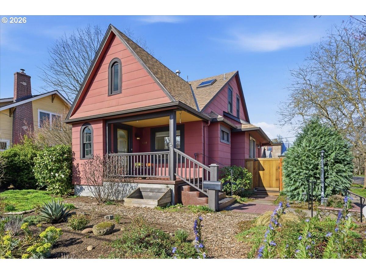 Primary listing photo, 1541 MALDEN ST, Portland, OR, 97202