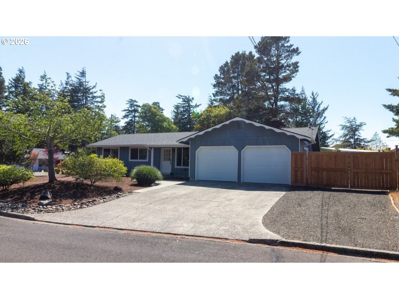 Listing photo 1 of 6