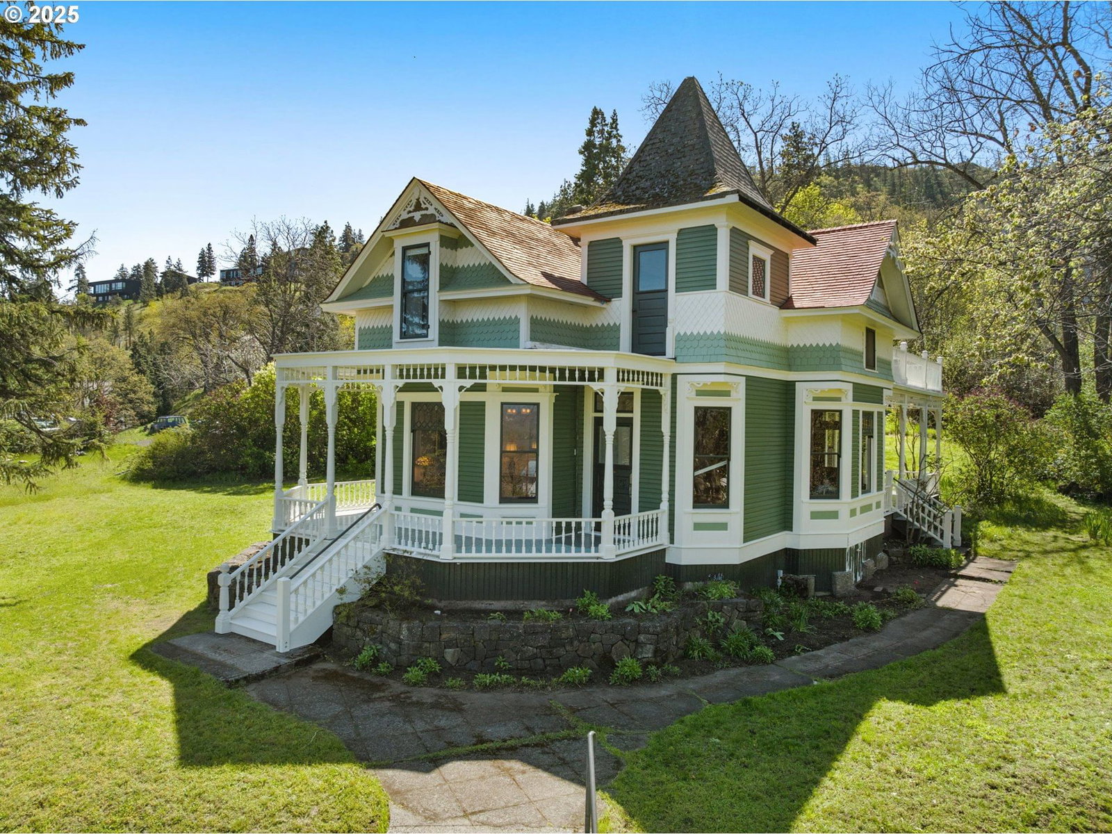 Listing photo 1 of 6