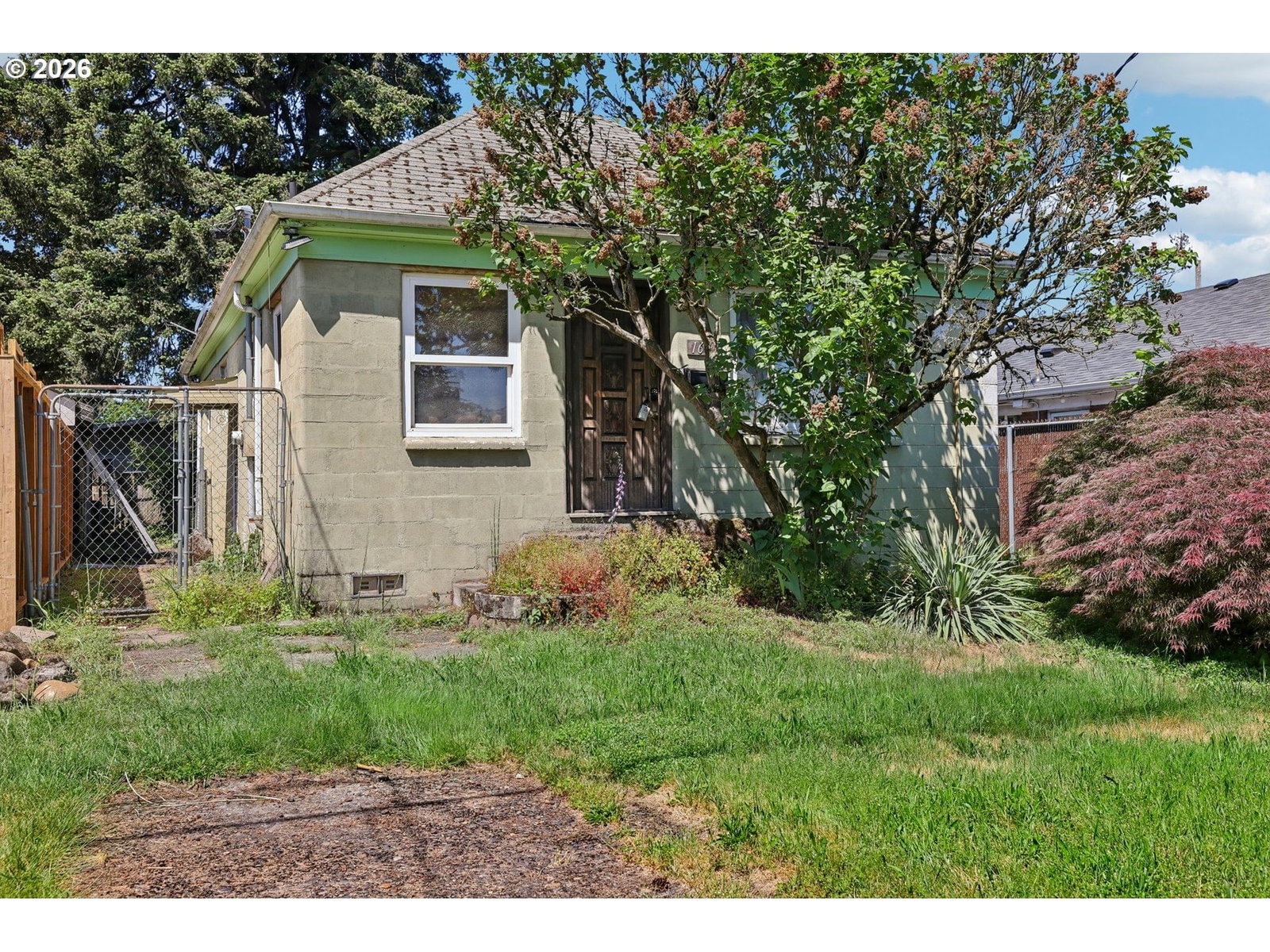 Listing photo 1 of 6