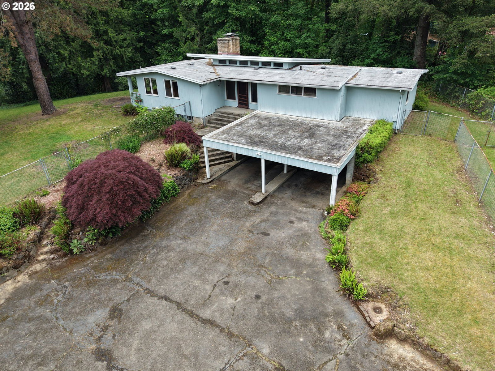 Listing photo 1 of 6