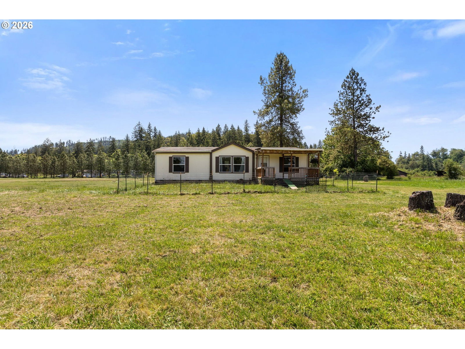 Listing photo 1 of 6