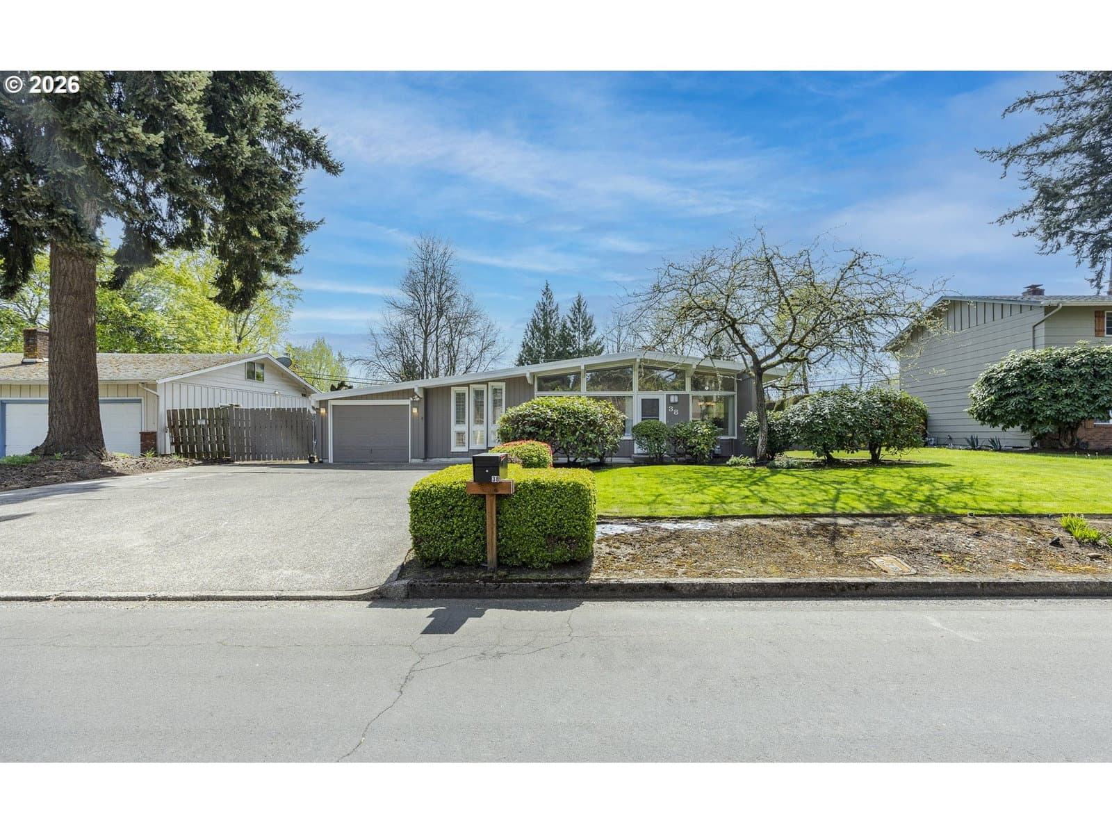 Primary listing photo, 38 Kingsbury Ave, Eugene, OR, 97404