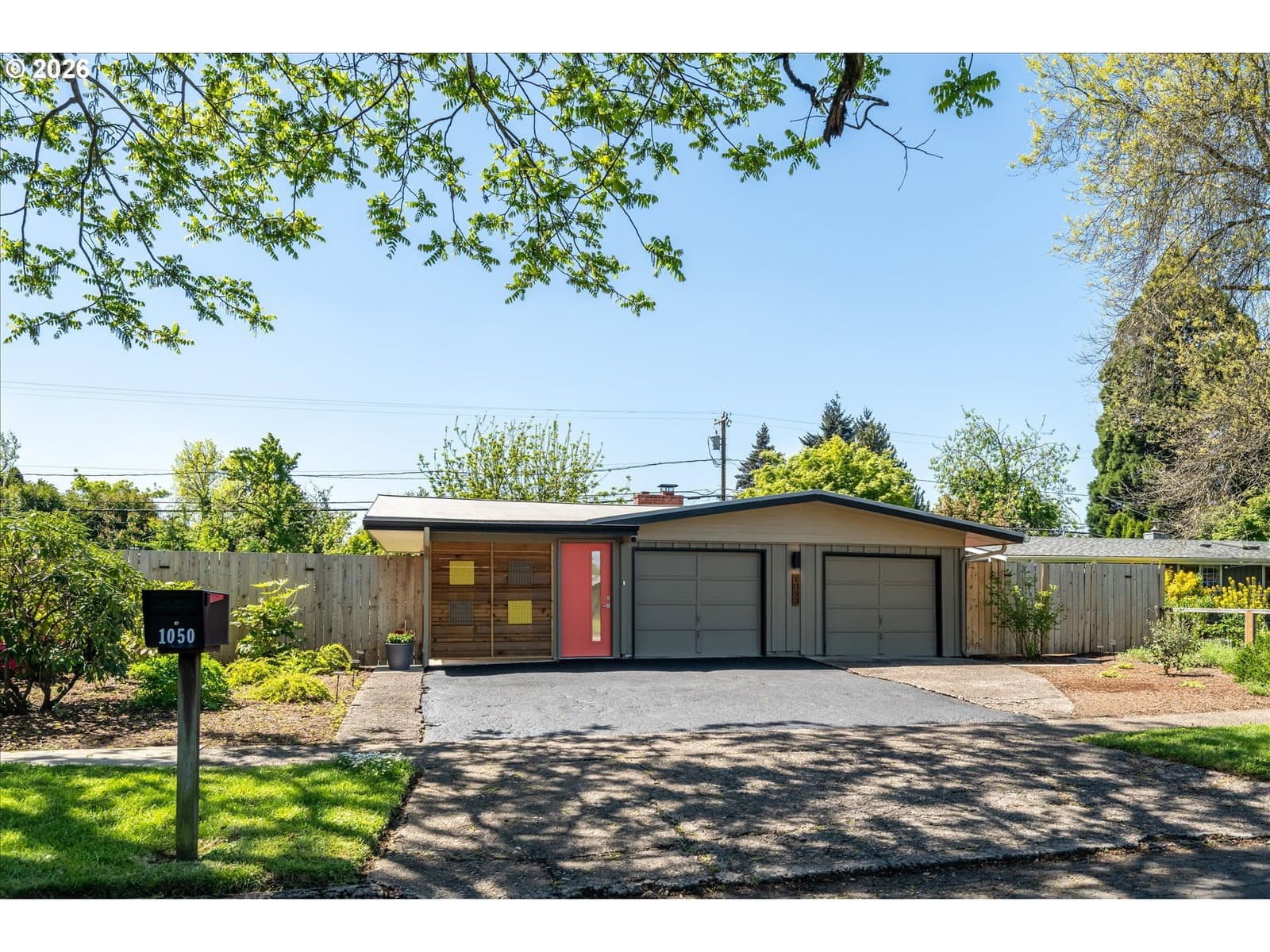 Primary listing photo, 1050 PRESIDENT ST, Eugene, OR, 97401