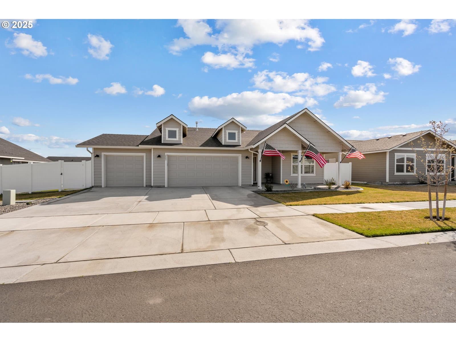 Primary listing photo, 205 RIVER RIDGE DR, Boardman, OR, 97818