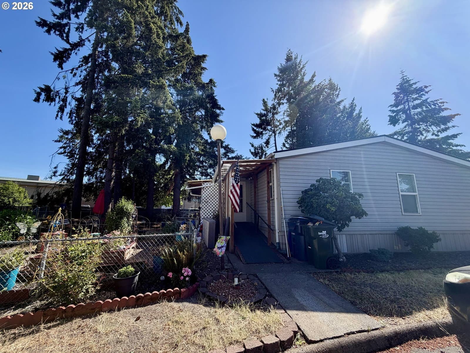Listing photo 1 of 1