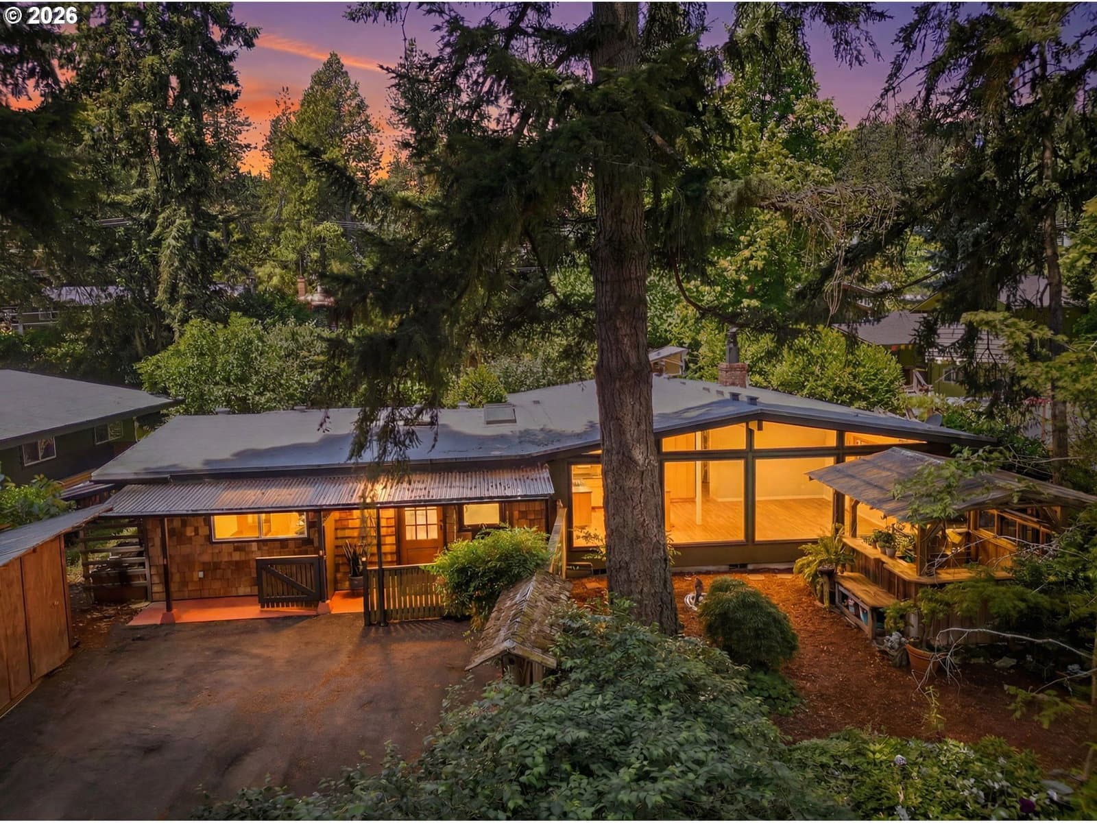 Primary listing photo, 4630 W HILLSIDE DR, Eugene, OR, 97405