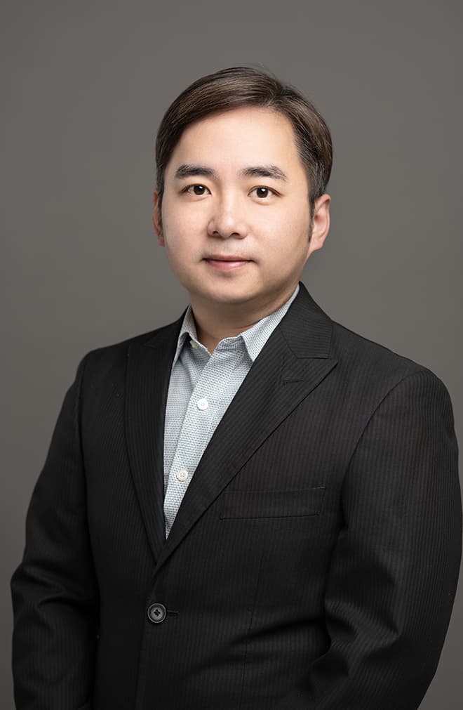 Jet Chen, Real Estate Broker