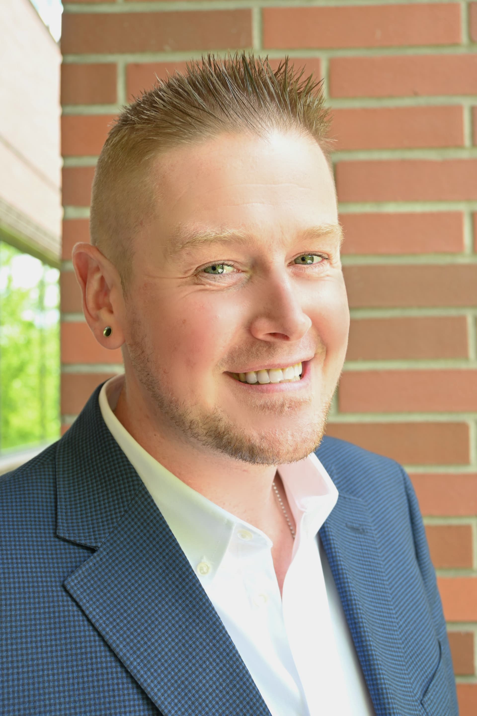 Aaron Waltemeyer, Real Estate Broker